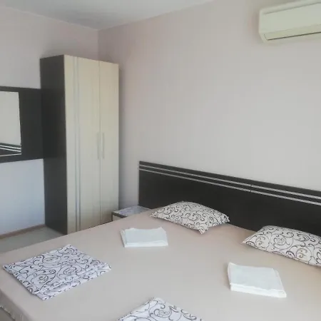 за гости чайка град