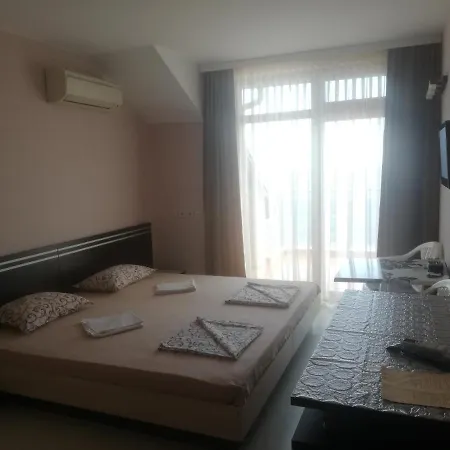 за гости чайка град 4* Sozopol